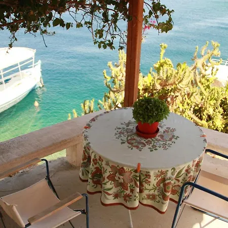 Agiannis La Piscine Сasa de vacaciones Korini